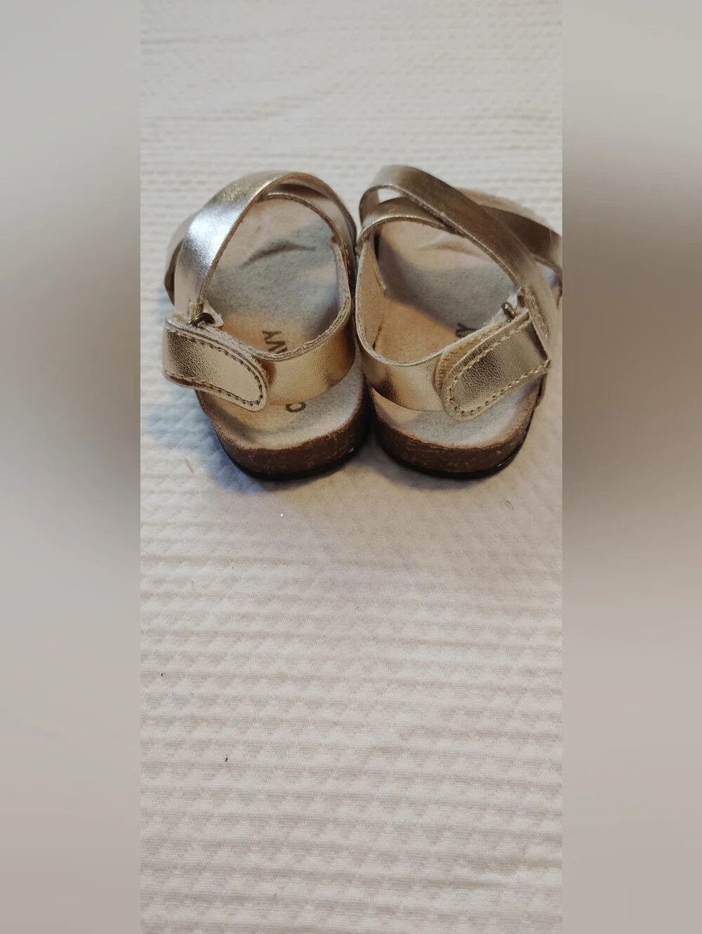 Baby old navy 0-3M Girl Gold Sandals Flip Flops